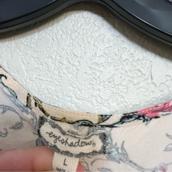 🌲3/$25 Floral Capri Length Jumpsuit - Picture 6 of 6